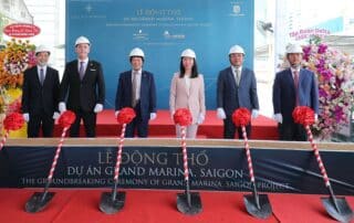 Đại diện Marriott International, Masterise Homes, và các nhà thầu chính của dự án Grand Marina, Saigon gồm An Phong Group, DeltaGroup và Newtecons thực hiện nghi thức động thổ.